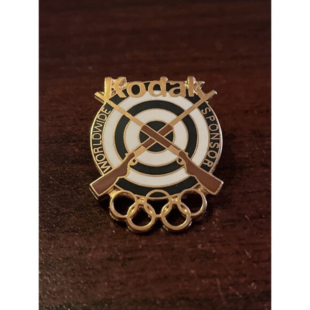 Vintage Kodak Worldwide Sponsor Shooting Rifles Olympics Lapel Hat Pin